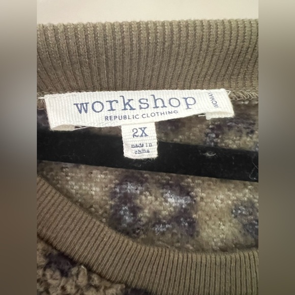 Workshop leopard print olive green plush pullover sweater in size 2X - Picture 9 of 14